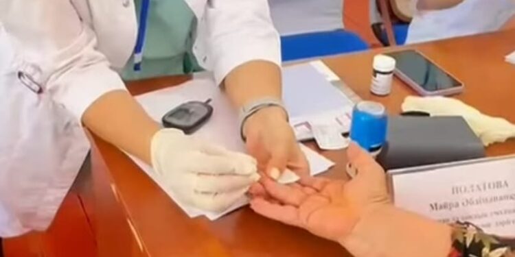 Жана Икан ауылдық округінің тұрғындарына жылжымалы медициналық кешен негізінде (автобус) медициналық қызметтер ұсынылды.