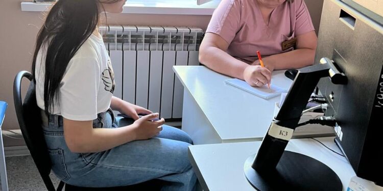 Сауран аудандық емханасында «Отбасы күніне» арналған «Репродуктивті денсаулықты нығайт» мәселелері тақырыбы бойынша «Ашық есік күні» өткізілді.