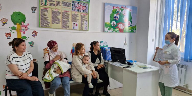 Отырар аудандық орталық  емханасында Денсаулық мектептері жұмыс жасап жатыр.