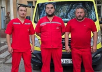 Жедел жәрдем бригадасы Қарамұрттық ананы үйінде босандырып алды.