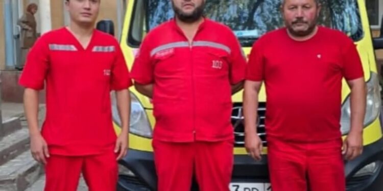 Жедел жәрдем бригадасы Қарамұрттық ананы үйінде босандырып алды.