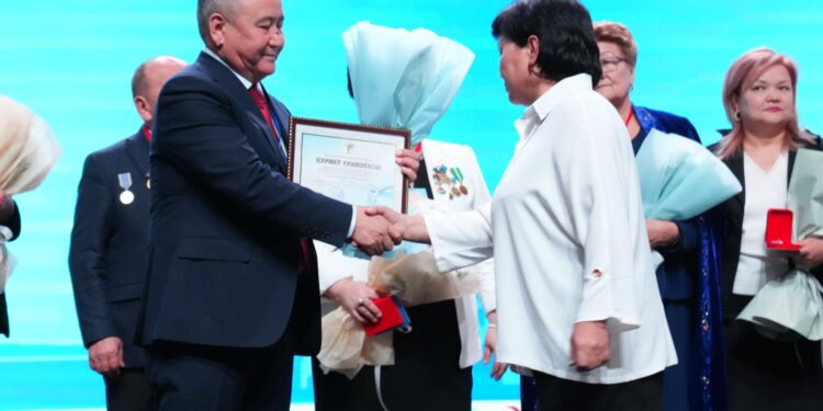 ТҮРКІСТАНДА ТУБЕРКУЛЕЗГЕ ҚАРСЫ ҚЫЗМЕТКЕ 100 ЖЫЛ ТОЛУЫНА ОРАЙ ХАЛЫҚАРАЛЫҚ ҒЫЛЫМИ-КОНФЕРЕНЦИЯ БАСТАЛДЫ.