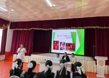 Мектеп медбикесі Умарова Элмира «Жеке бас гигиенасы» туралы баяндама оқыды.