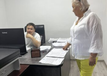 ЖЕР ҚАТЫНАСТАРЫ БӨЛІМІНІҢ ҚЫЗМЕТ КӨРСЕТУ САПАСЫНА ҚОҒАМДЫҚ БАҚЫЛАУ ЖҮРГІЗІЛДІ.