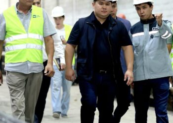 ҚАЛА ӘКІМІ ТЕМІР-БЕТОН ЖӘНЕ АСФАЛЬТ ӨНІМДЕРІН ШЫҒАРАТЫН ІРІ КӘСІПОРЫННЫҢ ЖҰМЫСЫМЕН ТАНЫСТЫ.