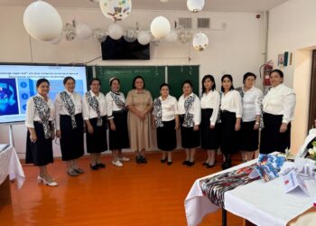 «Өзбек тілі мен әдебиеті сабақтарында жасанды интеллектіні қолдану жолдары» тақырыбында тәжірибелік семинар өтті.