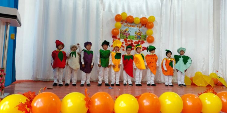 «Әйтеке би атындағы жалпы білім беретін мектеп» КММ де » «Алтын күз» мерекелік іс-шарасы.