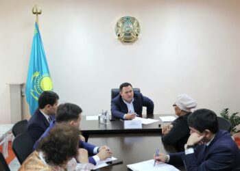 ҚАЛА БАСШЫСЫ САУРАН СЕКТОРЫ ТҰРҒЫНДАРЫМЕН КЕЗДЕСТІ.