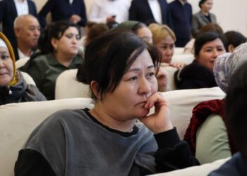 ТҮРКІСТАНДА ТҰРҒЫНДАРМЕН АШЫҚ ДИАЛОГ ЖАЛҒАСУДА.