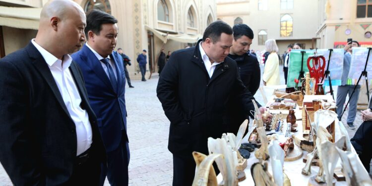 ТҮРКІСТАНДА ШЕТЕЛДІК ИНВЕСТОРЛАРҒА АРНАЛҒАН МӘДЕНИ БАҒДАРЛАМА ҰЙЫМДАСТЫРЫЛДЫ.