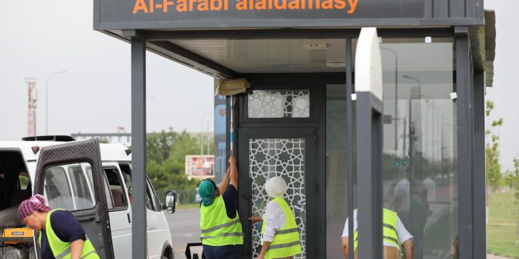 АЯЛДАМАЛАРҒА ТАЗАЛЫҚ ЖҰМЫСТАРЫ ЖҮРГІЗІЛДІ.