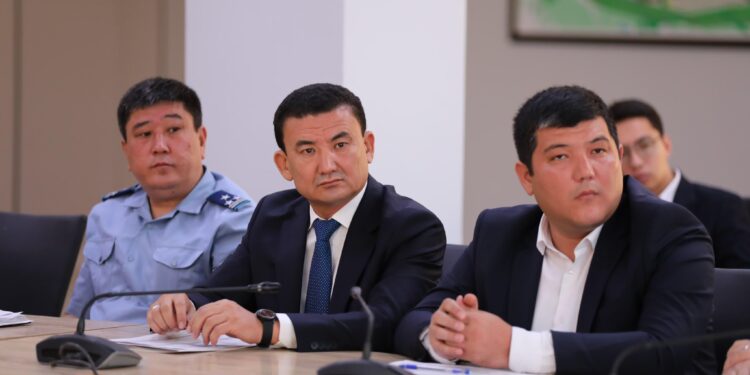 КӨПҚАБАТТЫ ҮЙЛЕРДІҢ САПАСЫ МЕН ЖЫЛУ ЖҮЙЕЛЕРІ ҚАТАҢ БАҚЫЛАУДА.