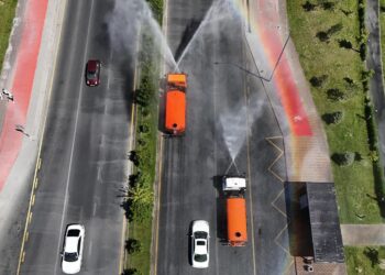 ТҮРКІСТАНДА АЭРАЦИЯ ӘДІСІМЕН КҮНІНЕ 2 РЕТ ЖОЛДАРДЫ СУАРУ ЖҰМЫСТАРЫ ЖҮРГІЗІЛУДЕ.