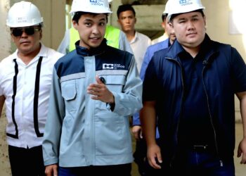 ҚАЛА ӘКІМІ ТЕМІР-БЕТОН ЖӘНЕ АСФАЛЬТ ӨНІМДЕРІН ШЫҒАРАТЫН ІРІ КӘСІПОРЫННЫҢ ЖҰМЫСЫМЕН ТАНЫСТЫ.