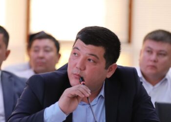 АППАРАТТЫҚ МӘЖІЛІСТЕ ИНДИКАТОРЛАР МЕН ИНВЕСТИЦИЯЛЫҚ ЖОБАЛАР ТАЛҚЫЛАНДЫ.