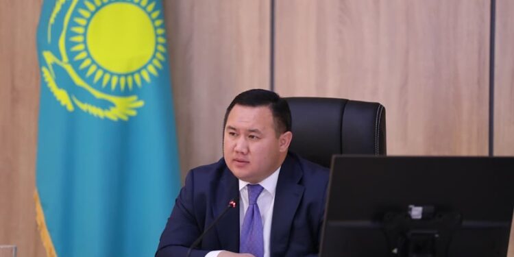 ӘЗІМБЕК ПАЗЫЛБЕКҰЛЫ: «МАҒАН НАҚТЫ НӘТИЖЕ МЕН ТҰРҒЫНДАРДЫҢ РИЗАШЫЛЫҒЫ ҚАЖЕТ».