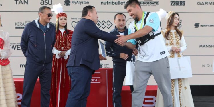 TURKISTAN MARATHON ШЕТЕЛДІК ҚАТЫСУШЫЛАР САНЫ БОЙЫНША РЕКОРД ОРНАТТЫ.