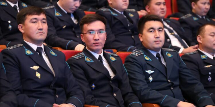 ТҮРКІСТАНДАҒЫ ЖАС МЕМЛЕКЕТТІК ҚЫЗМЕТШІЛЕР ФОРУМЫНДА АДАЛДЫҚ ПЕН ОТАНШЫЛДЫҚ ДӘРІПТЕЛДІ.