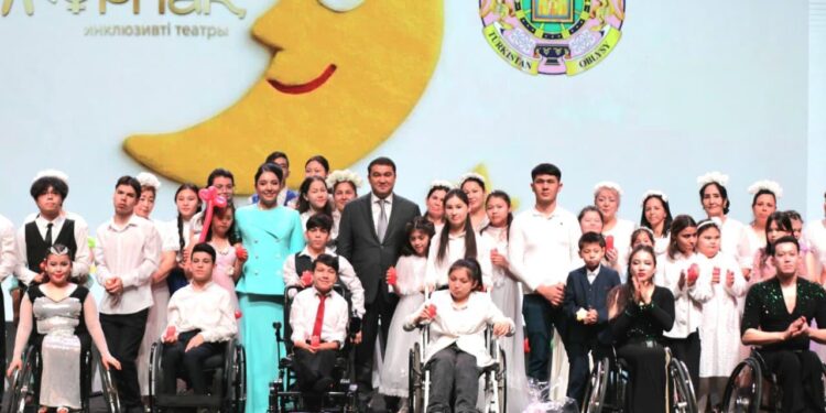 «Дара ұрпақ» театры ашылып, көрерменге «Жарық» мюзиклінің премьерасын ұсынды.